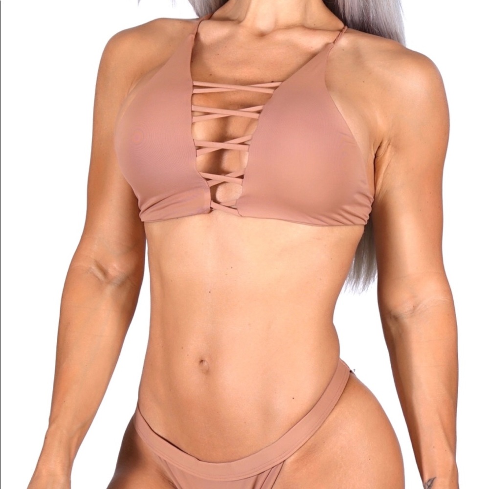 Penelope - tan bikini top